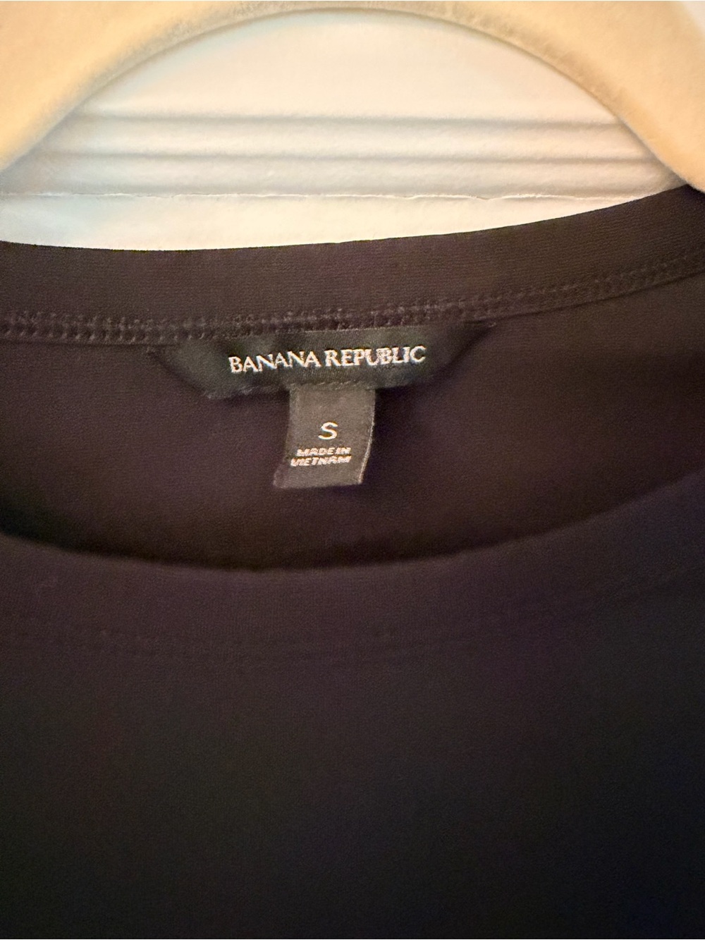 Banana Republic Black Ruched-Side Midi Dress - Women - Picture 2 of 4